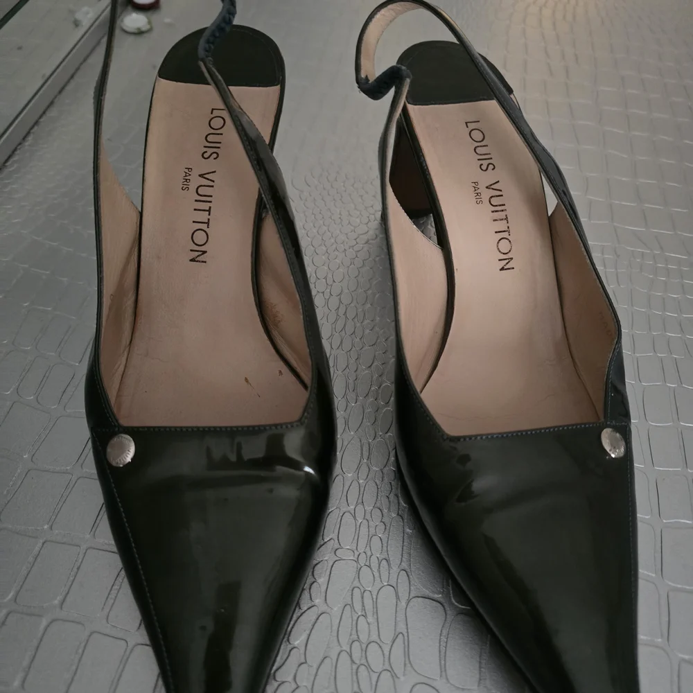Louis Vuitton Black Slingback Heels - Picture 2 of 4